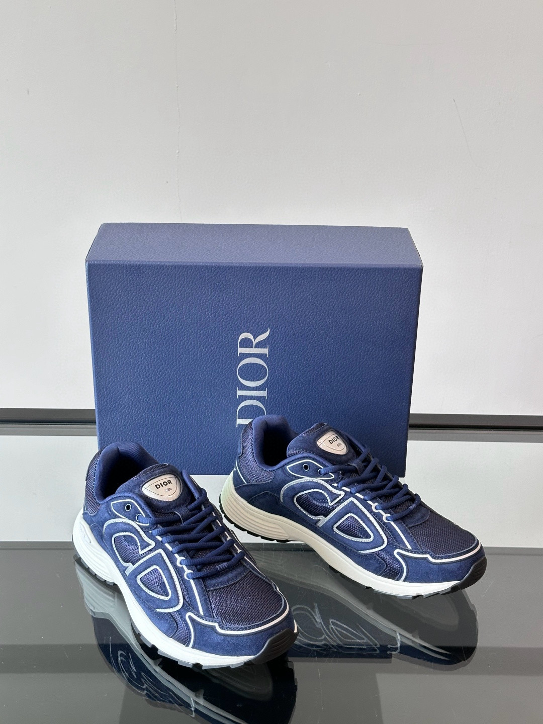 디올 Dior B30 스니커즈