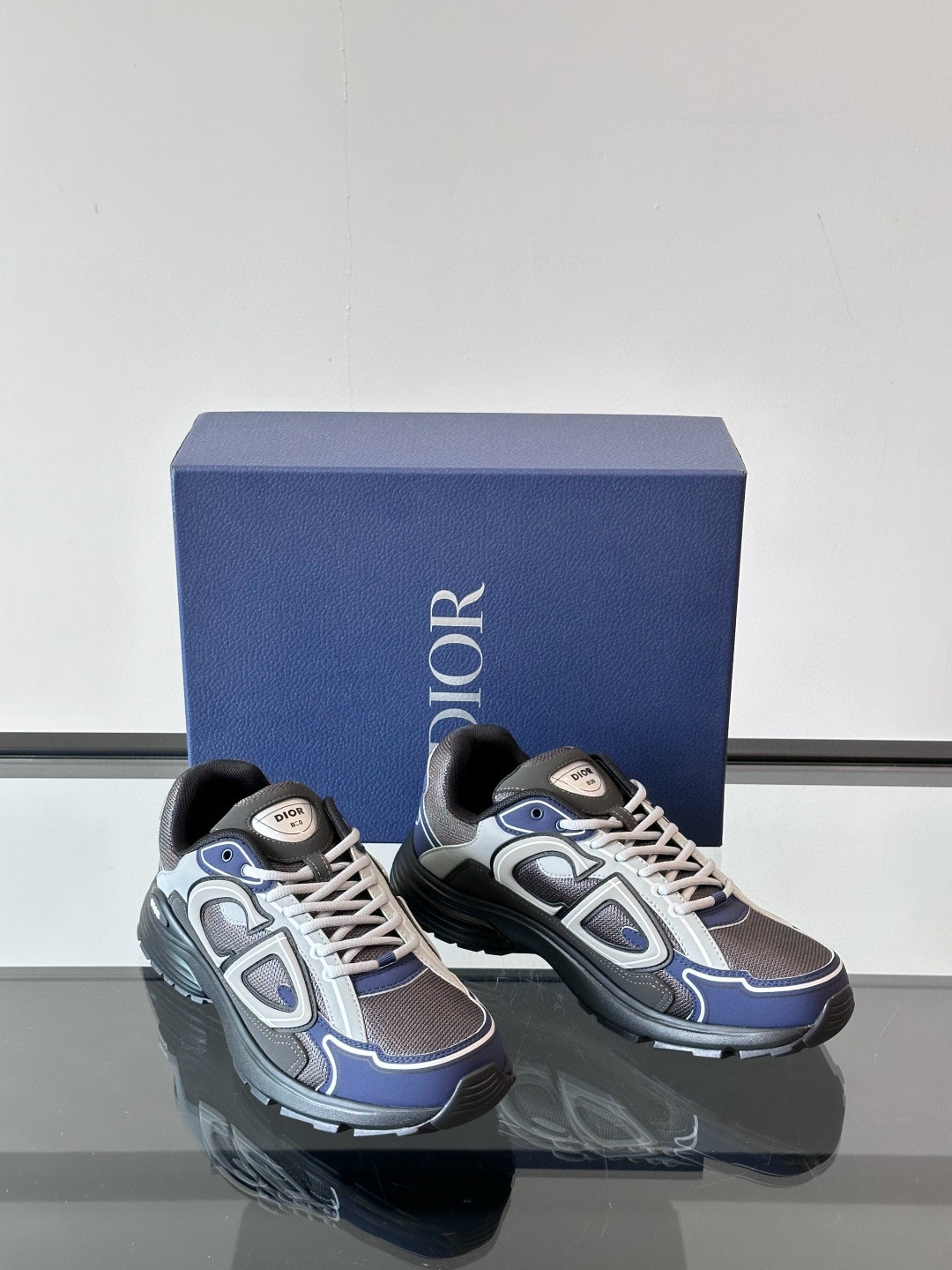 디올 Dior B30 스니커즈