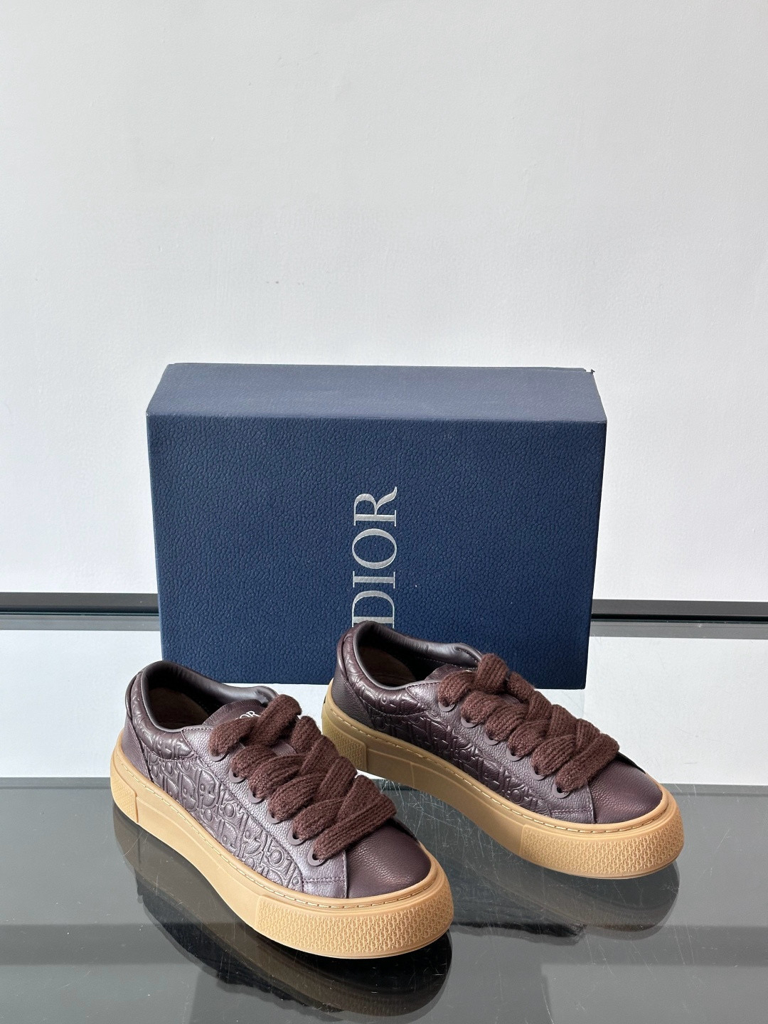 디올 Dior B33 스니커즈