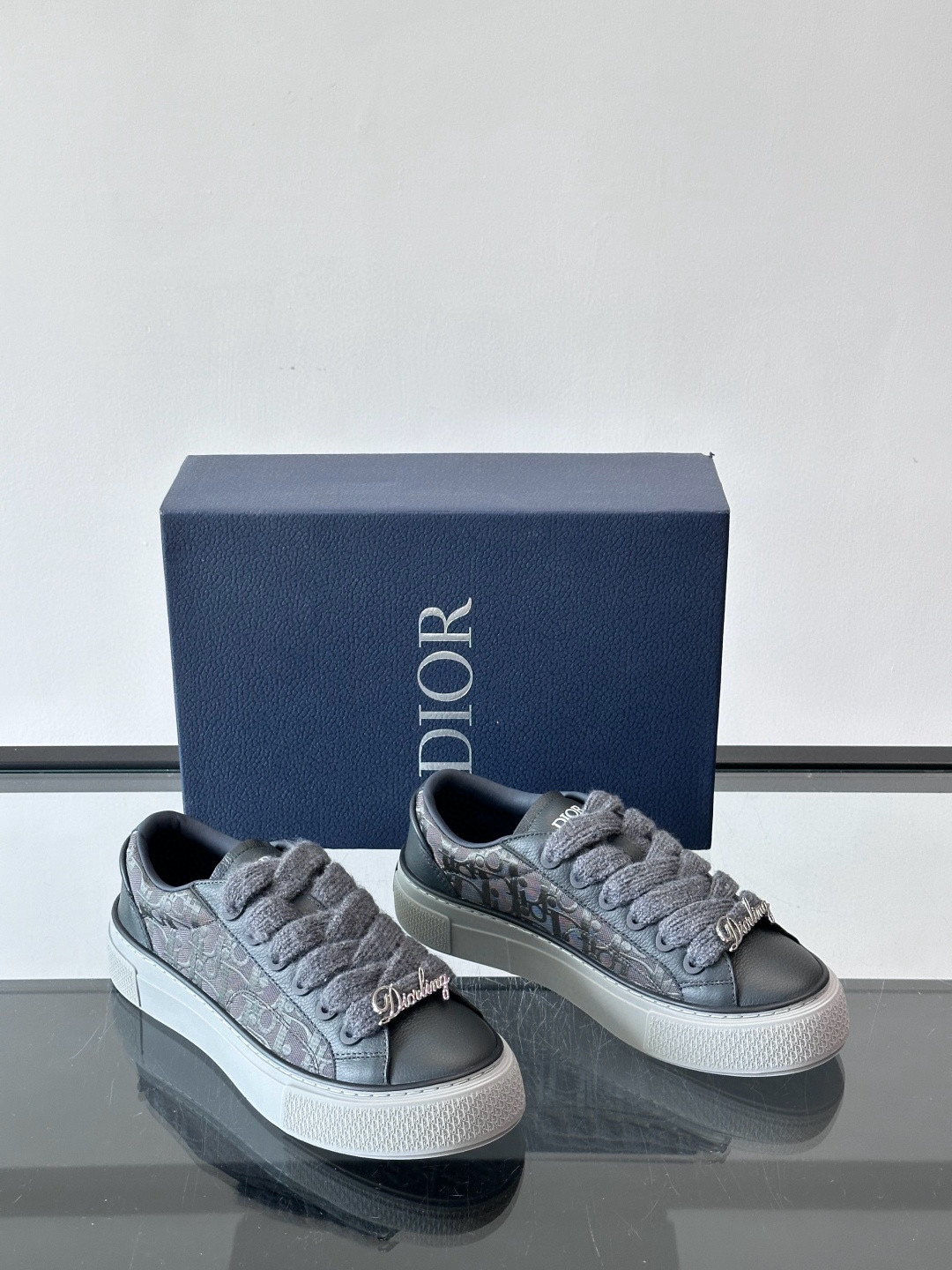 디올 Dior B33 Spin 스니커즈