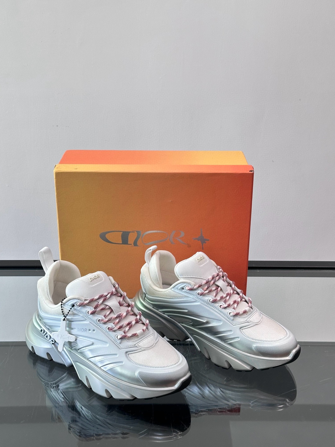 디올 Dior x Lewis Hamiltom B44 스니커즈