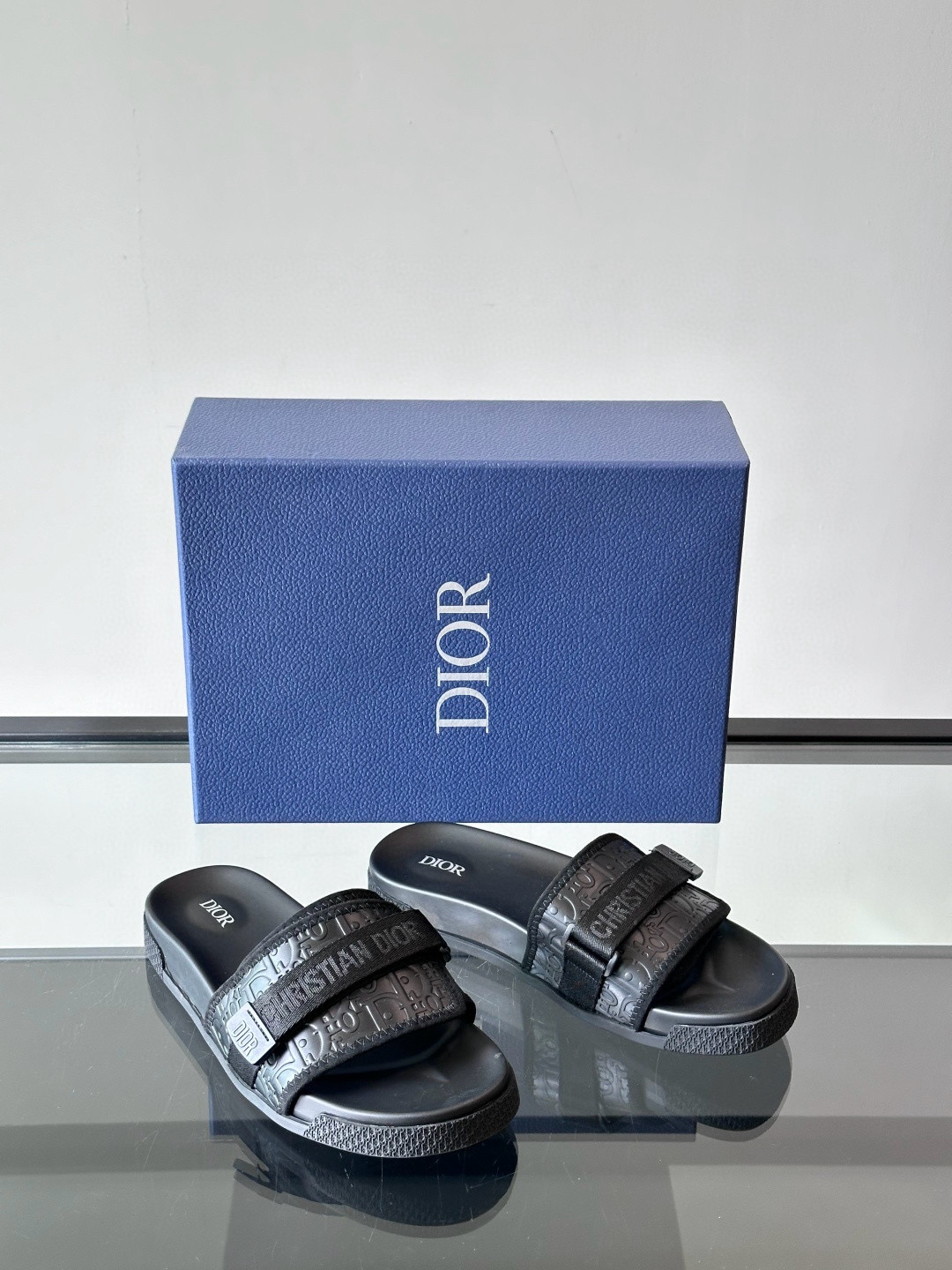 디올 Dior 슬리퍼