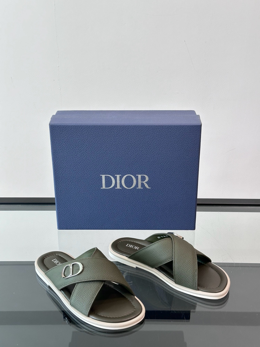 디올 Dior 슬리퍼