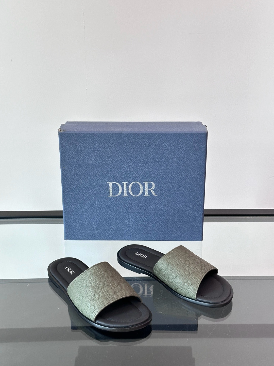 디올 Dior 슬리퍼