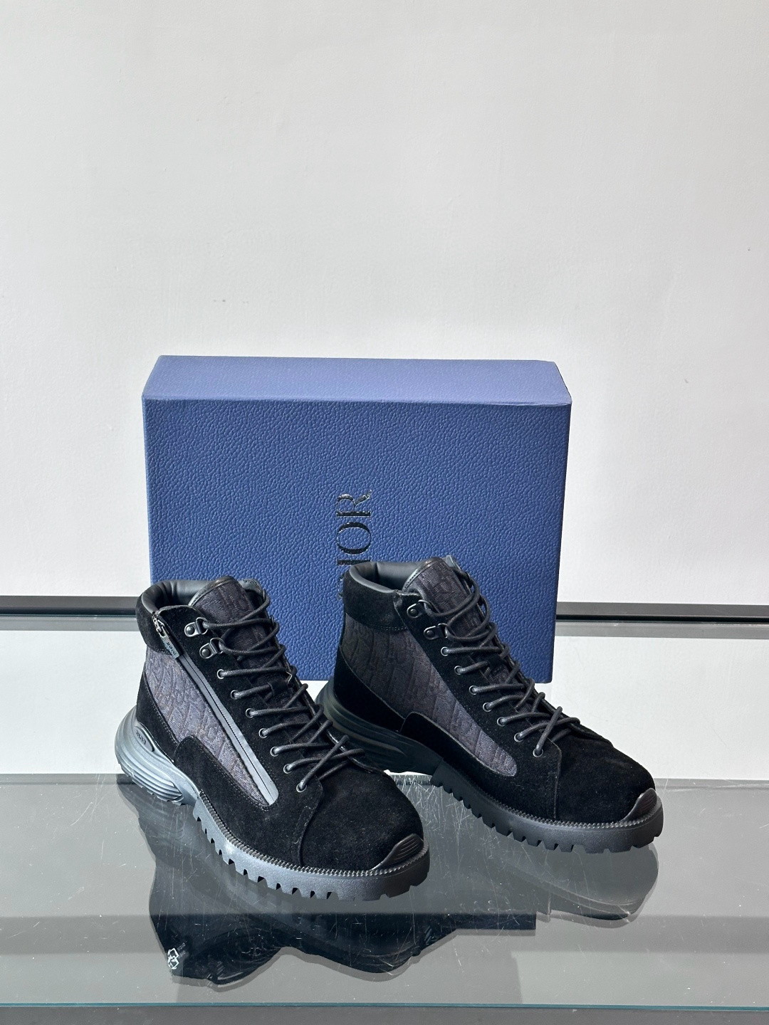 디올 Dior 스니커즈