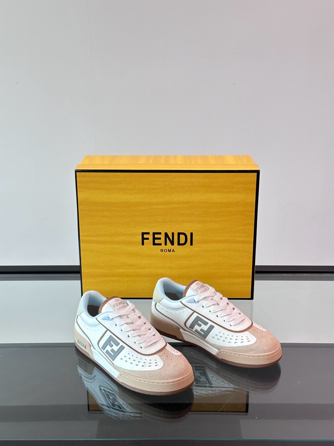 펜디 Fendi Match 스니커즈