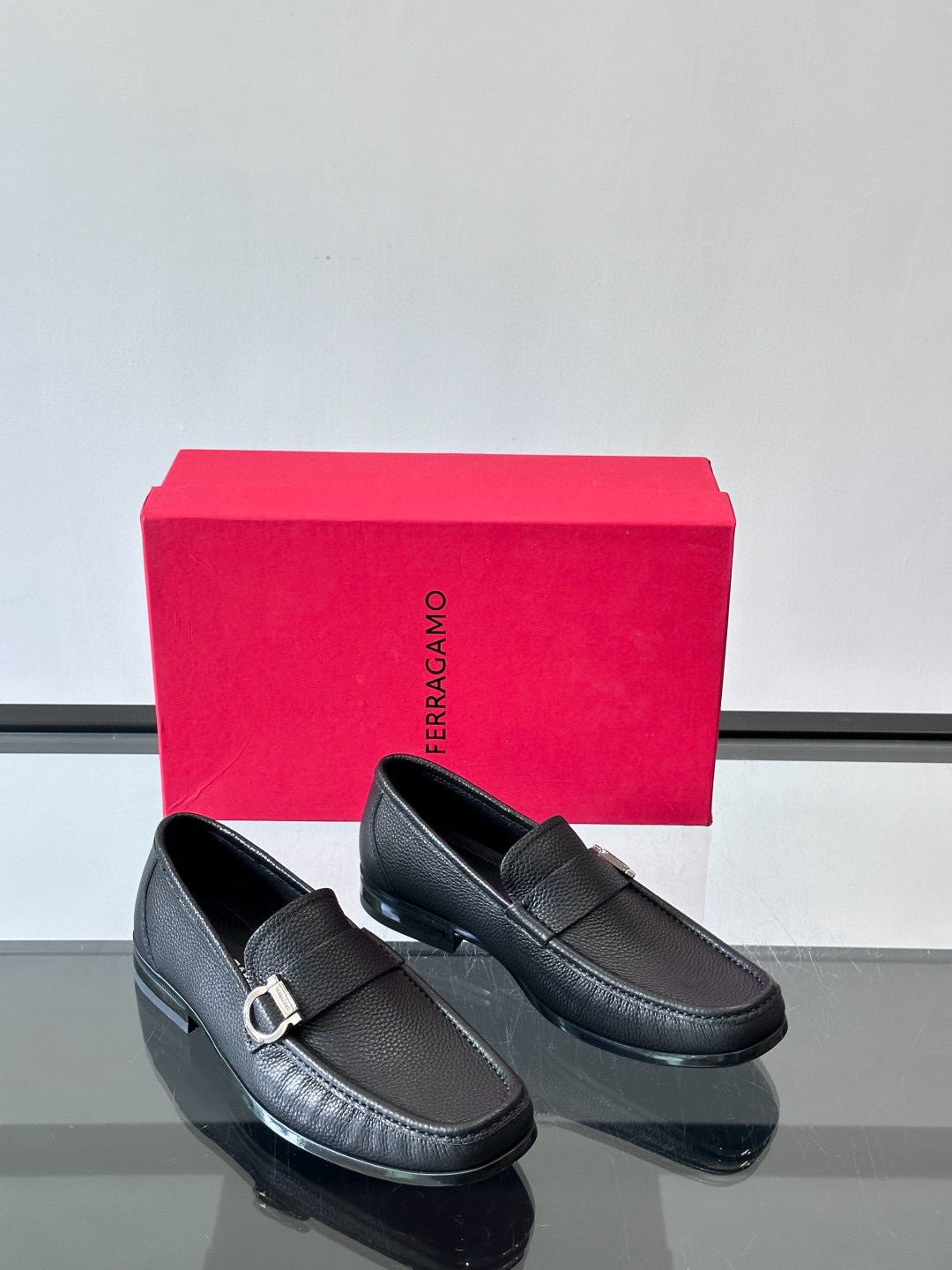 살바토레 페라가모 Salvatore Ferragamo 로퍼 슈즈