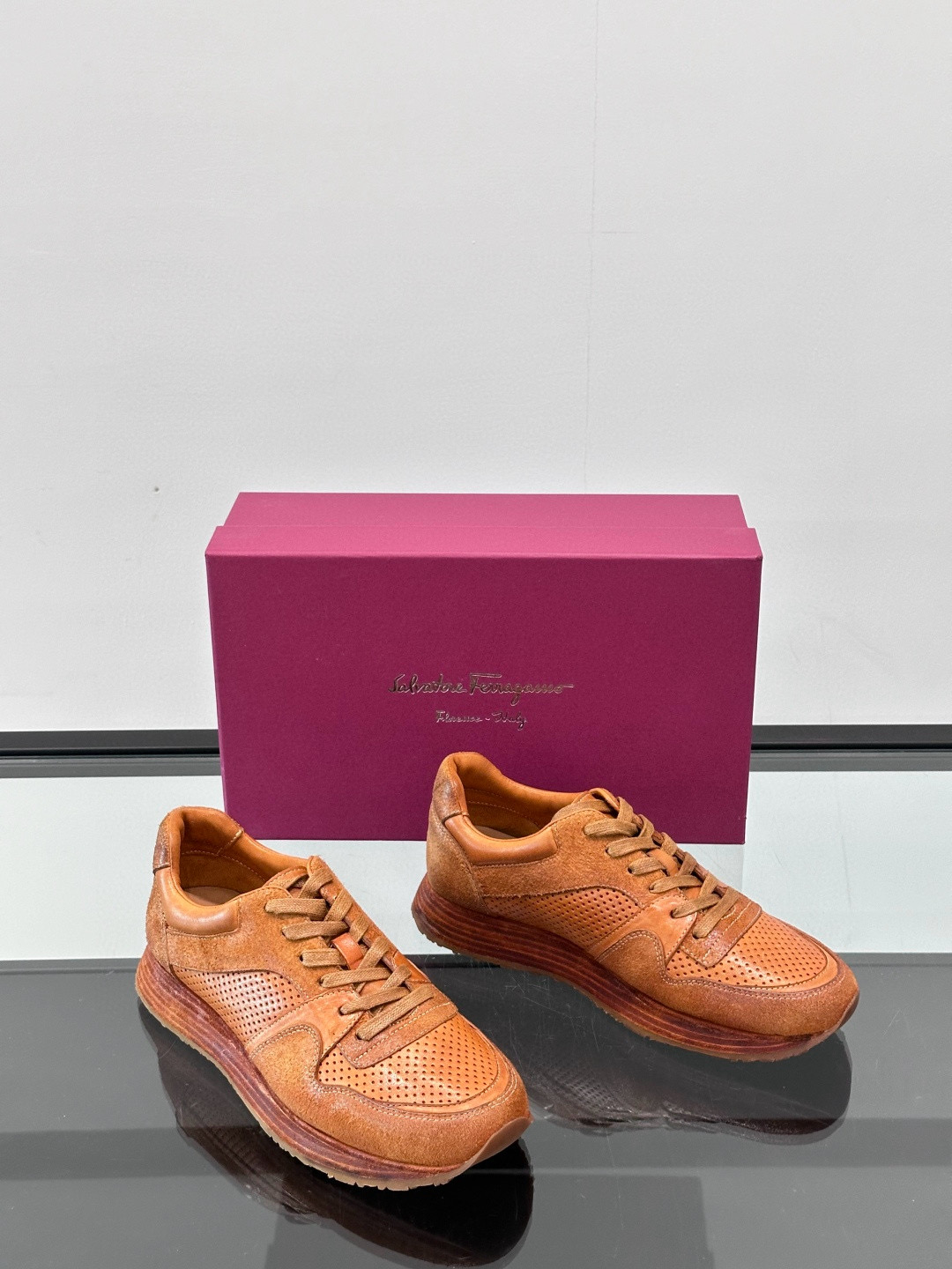 살바토레 페라가모 Salvatore Ferragamo 스니커즈