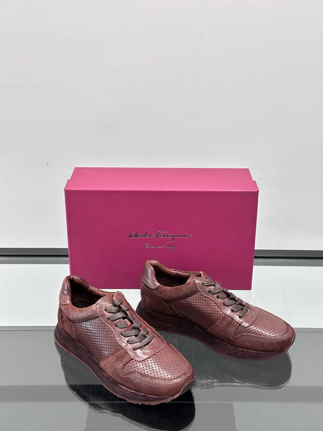 살바토레 페라가모 Salvatore Ferragamo 스니커즈