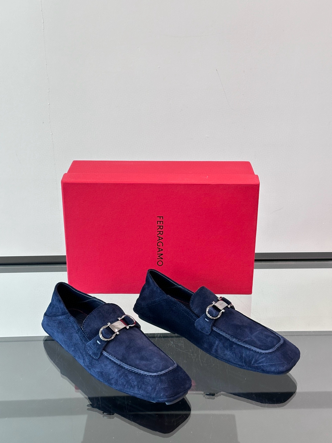 살바토레 페라가모 Salvatore Ferragamo 로퍼