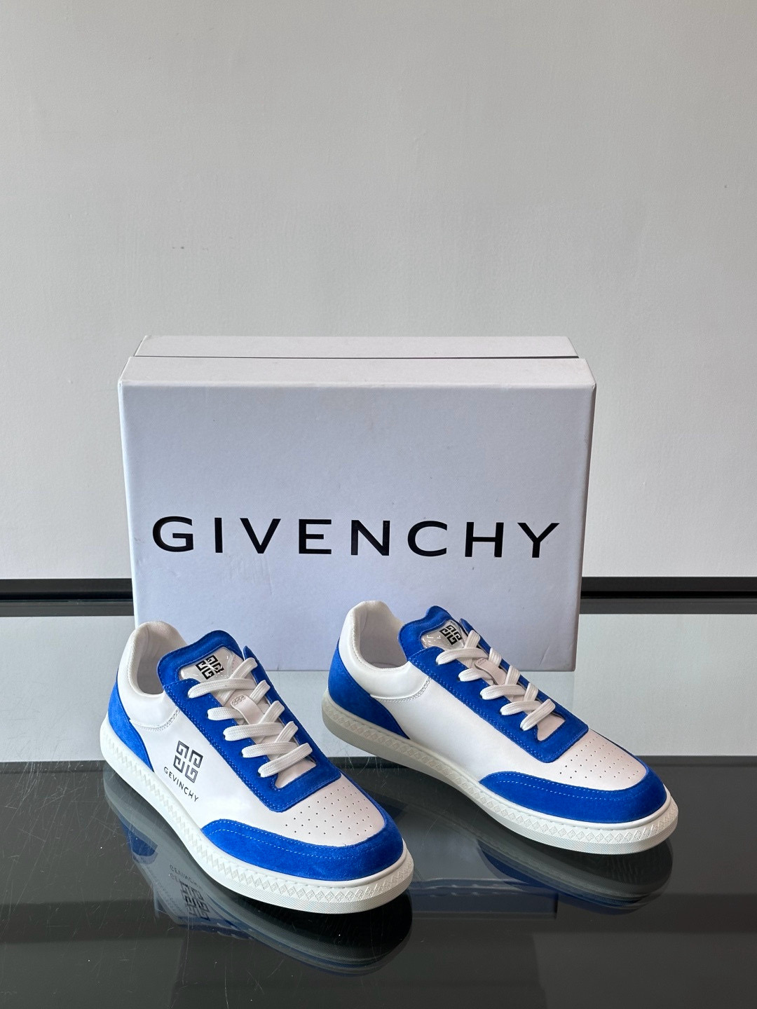 지방시 Givenchy 스니커즈