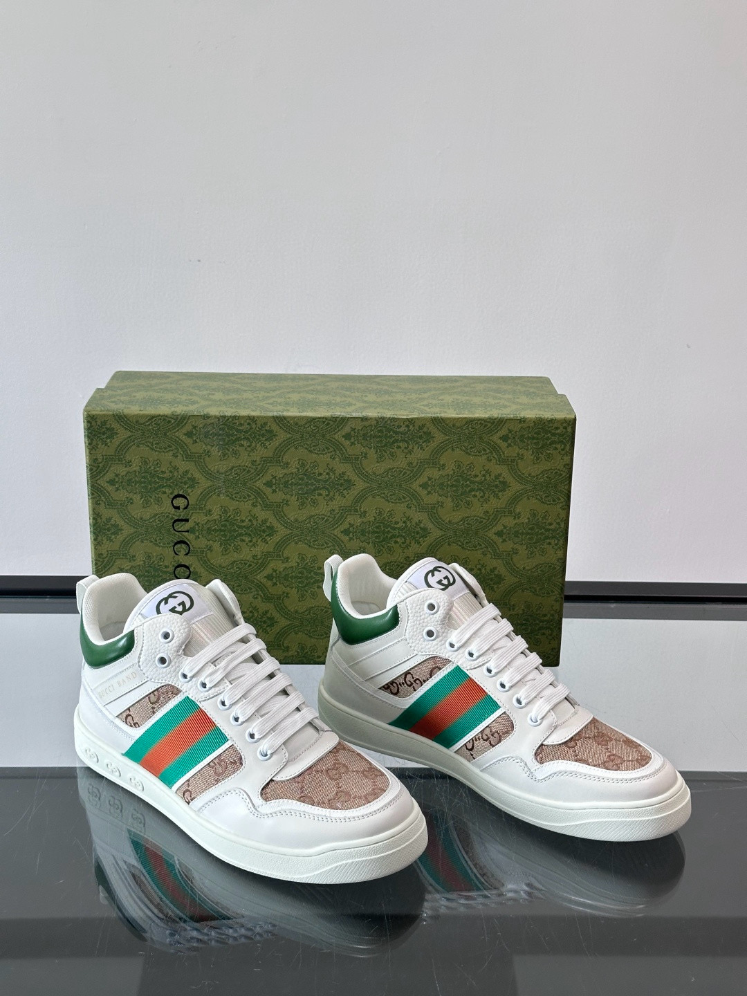 구찌 Gucci 스니커즈