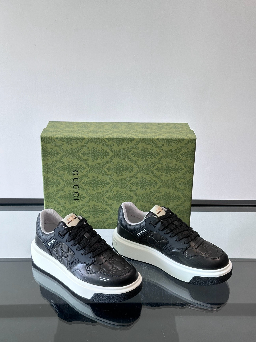 구찌 Gucci 스니커즈