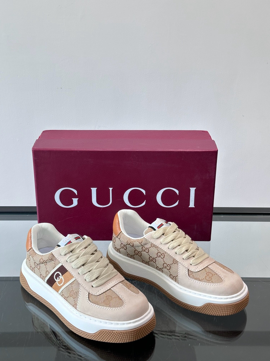 구찌 Gucci 스니커즈