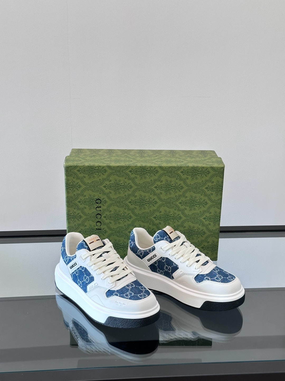 구찌 Gucci 스니커즈