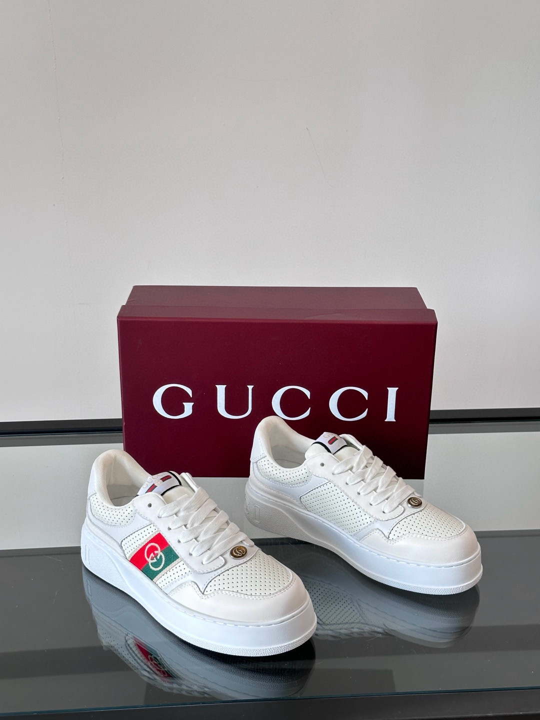 구찌 Gucci 스니커즈
