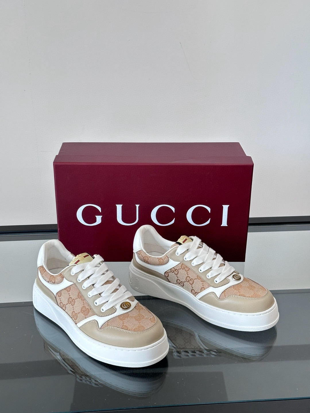 구찌 Gucci 스니커즈