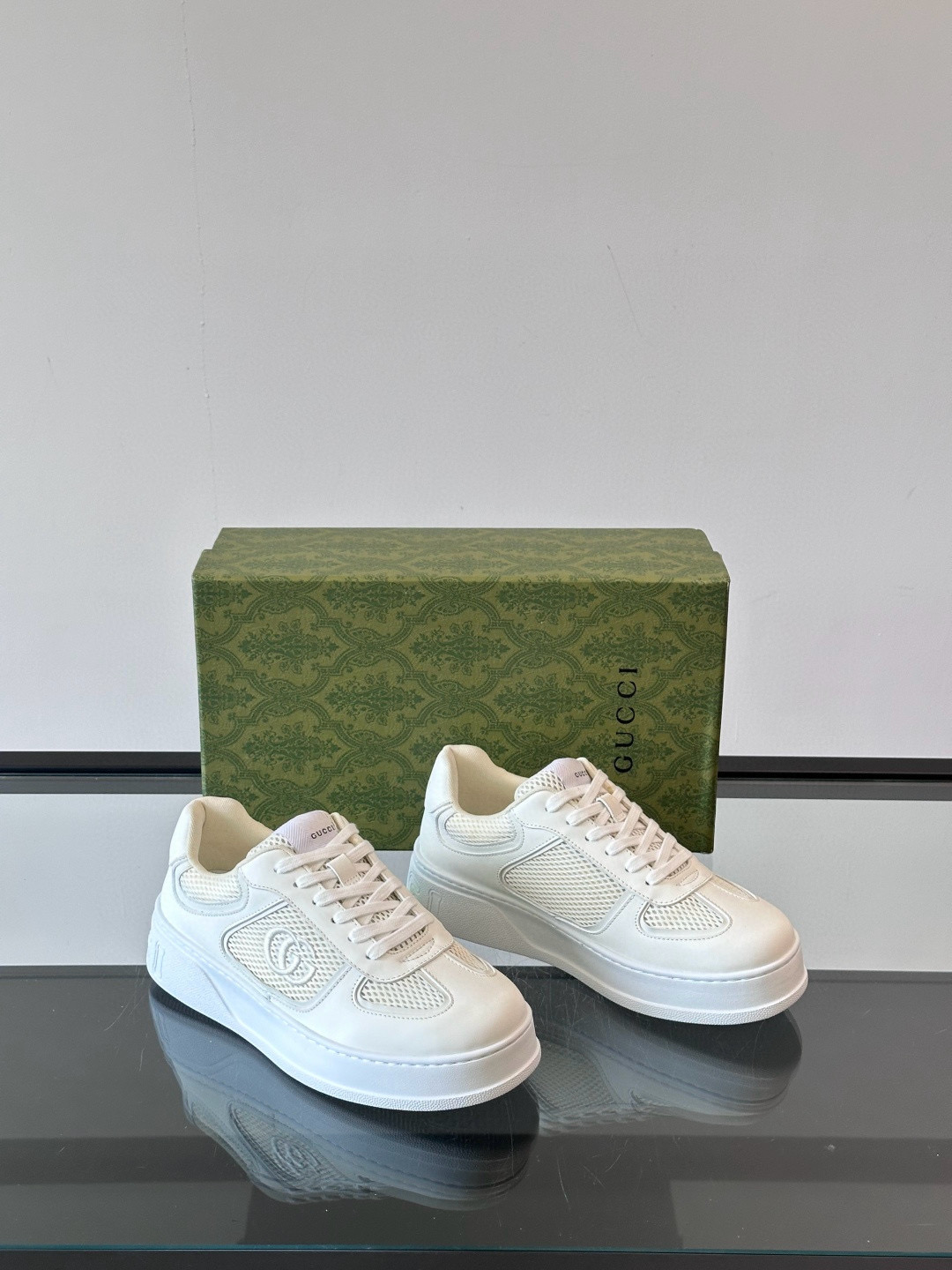 구찌 Gucci 스니커즈