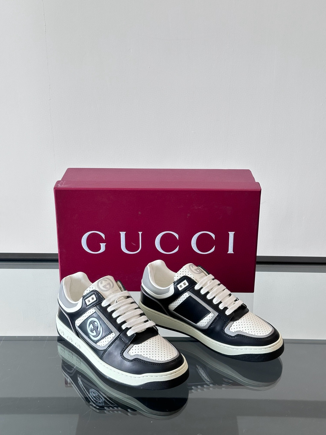 구찌 Gucci 스니커즈