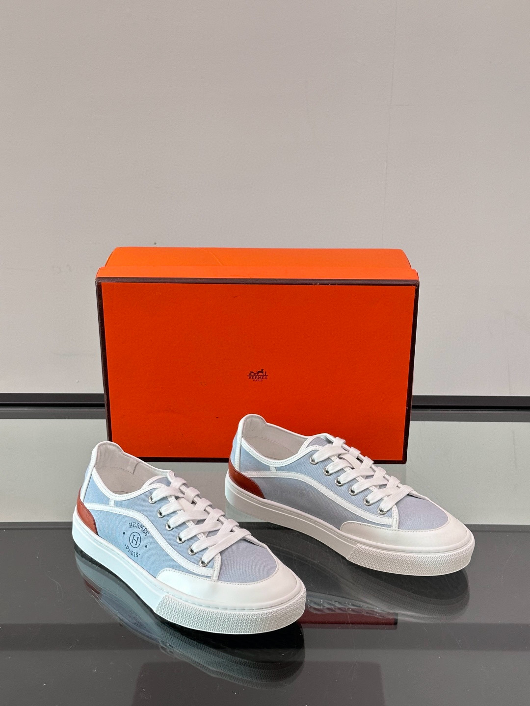 에르메스 Hermes Deep 스니커즈