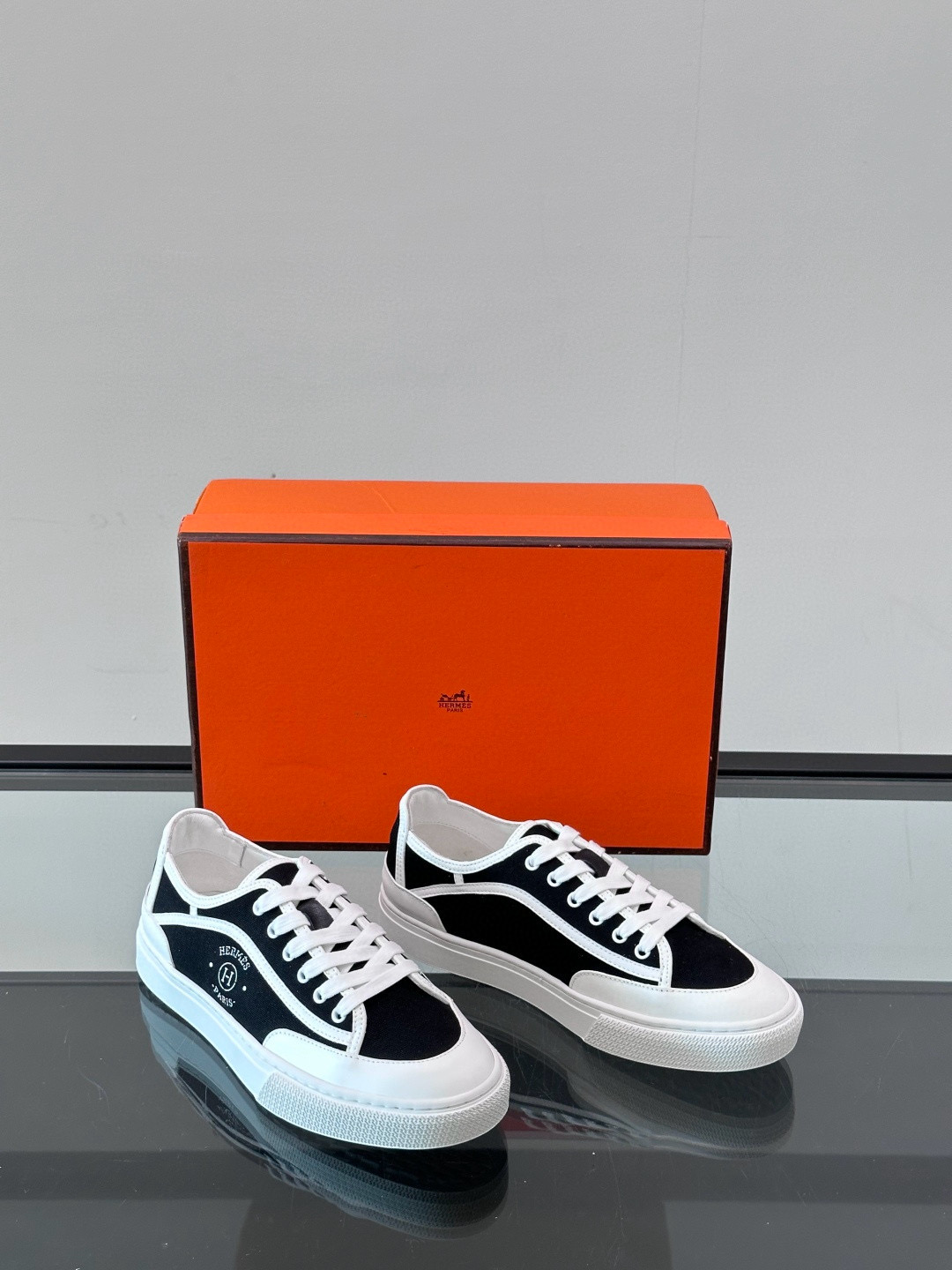 에르메스 Hermes Deep 스니커즈