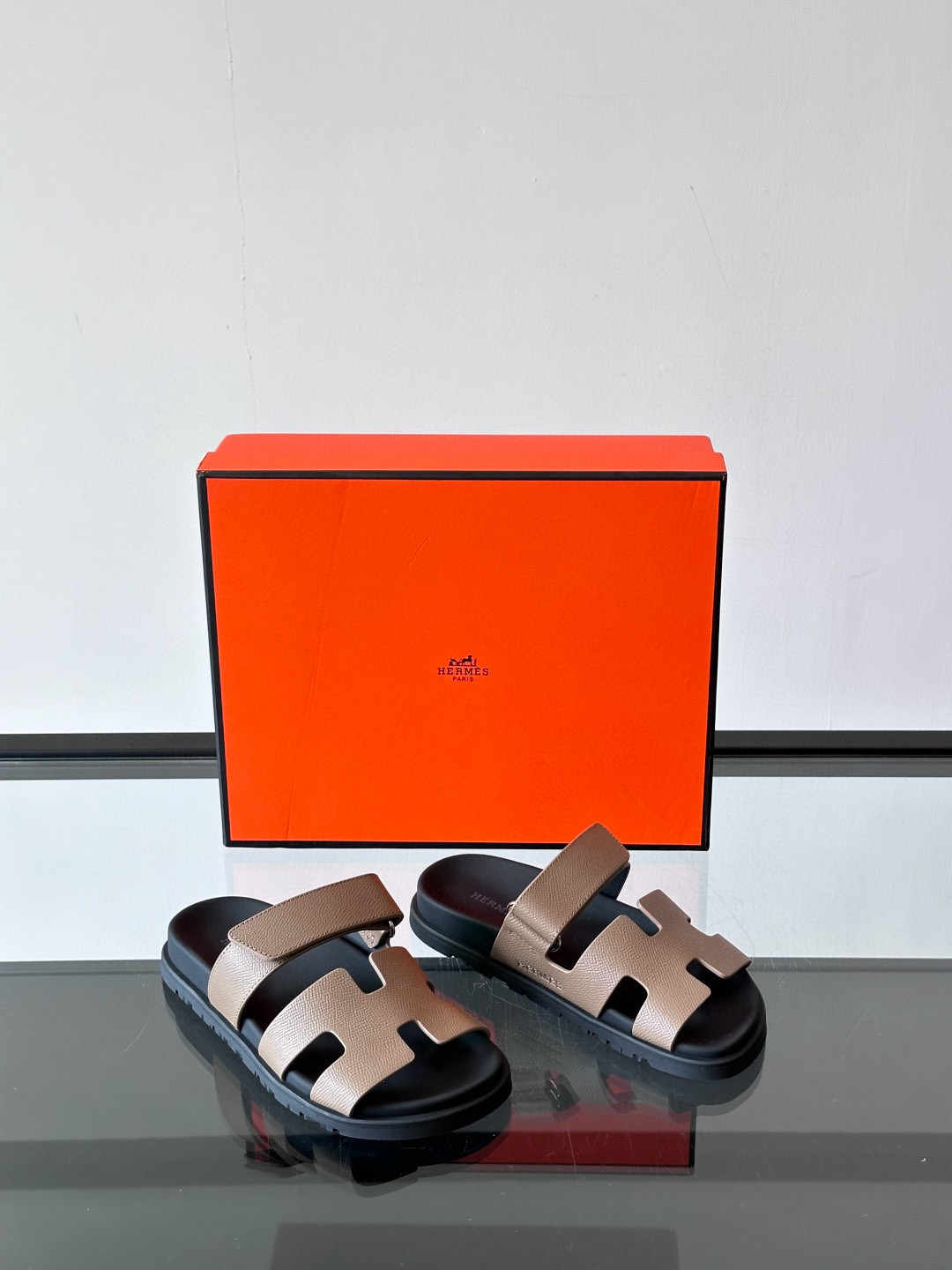 에르메스 Hermes Chypre Sandal Epsom 슬리퍼