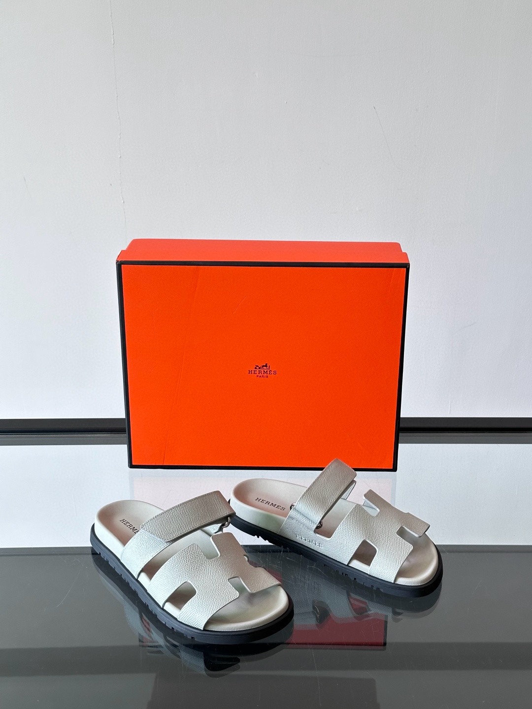 에르메스 Hermes Chypre Sandal Epsom 슬리퍼