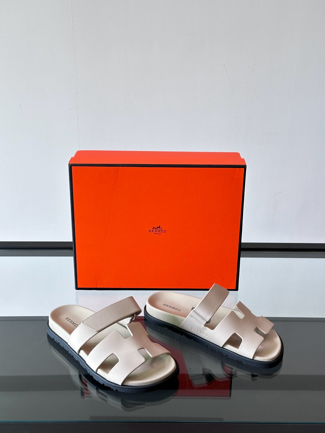 에르메스 Hermes Chypre Sandal Epsom 슬리퍼