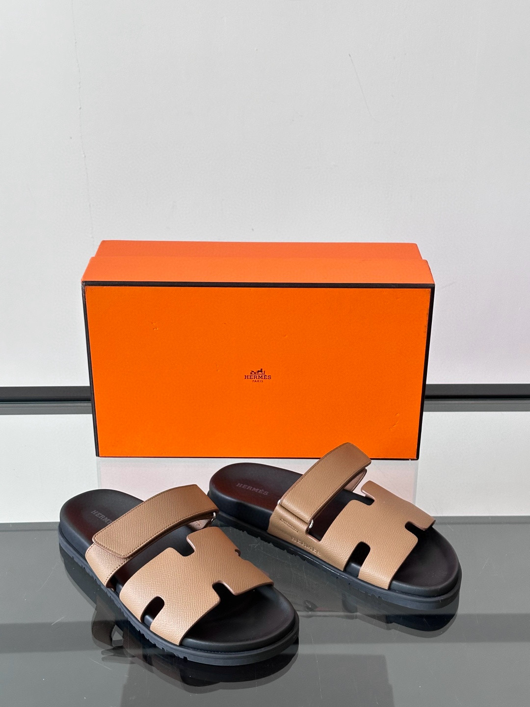 에르메스 Hermes Chypre Sandal 슬리퍼