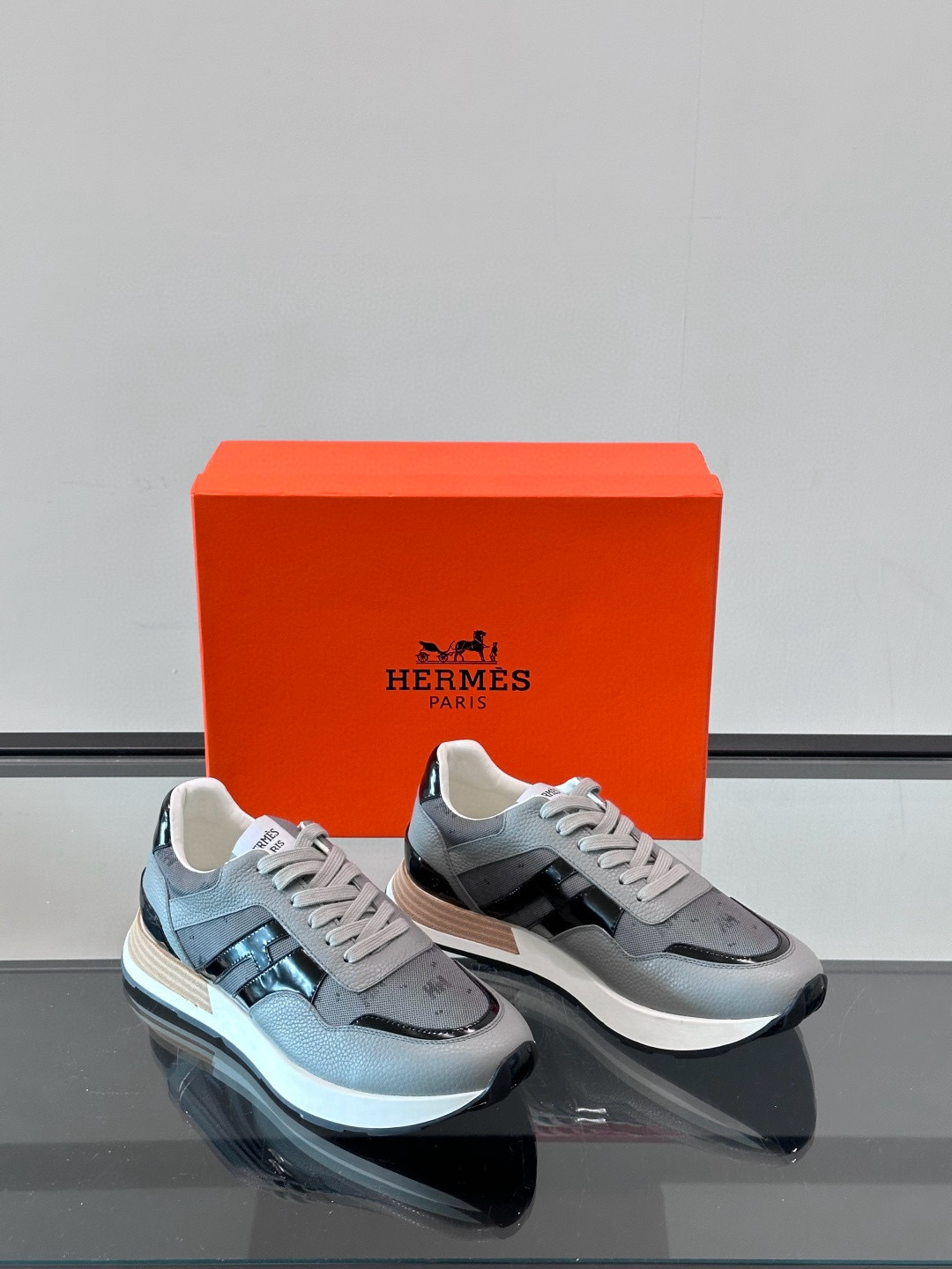 에르메스 Hermes Hugo 스니커즈