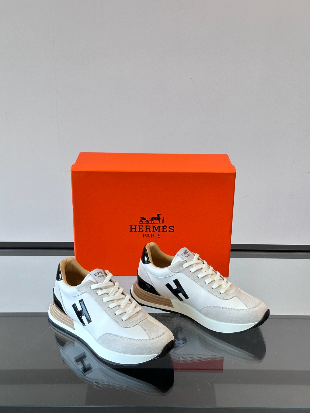 에르메스 Hermes Hugo 스니커즈