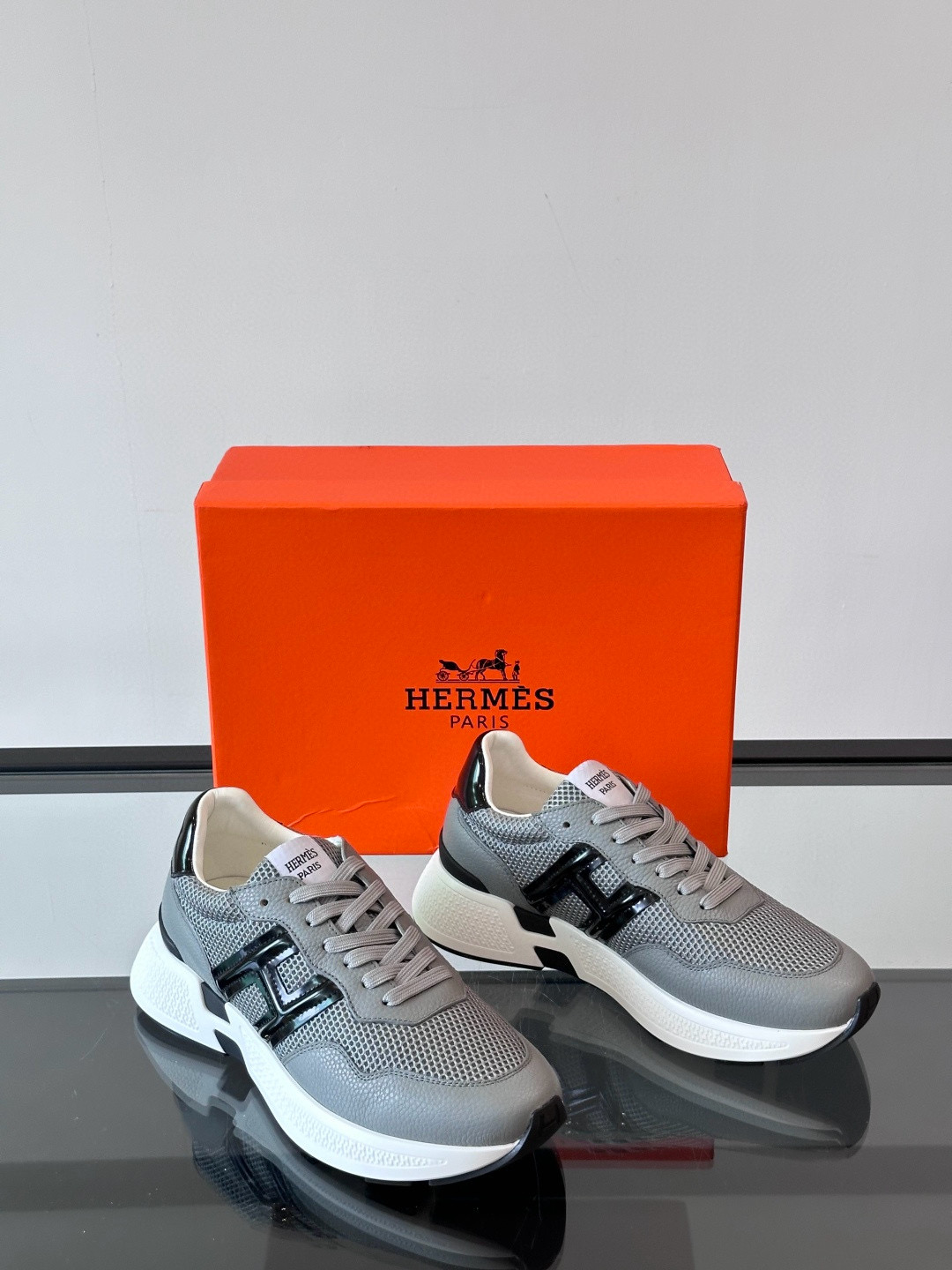 에르메스 Hermes Hugo 스니커즈