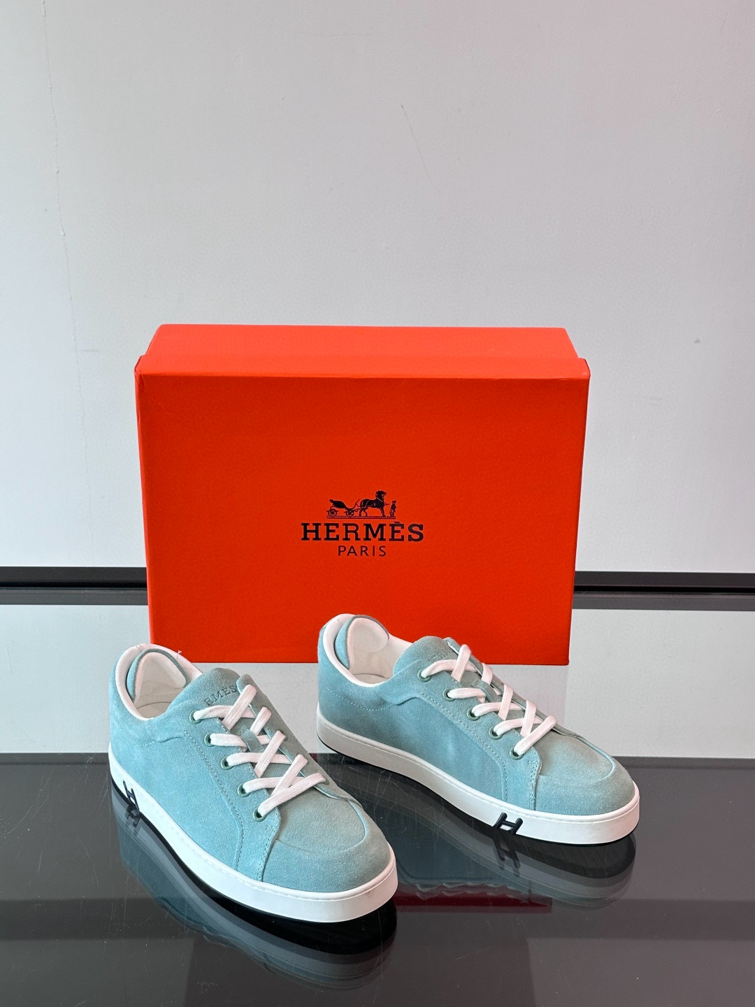 에르메스 Hermes Kid 스니커즈