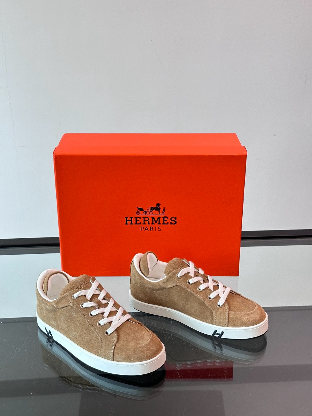 에르메스 Hermes Kid 스니커즈