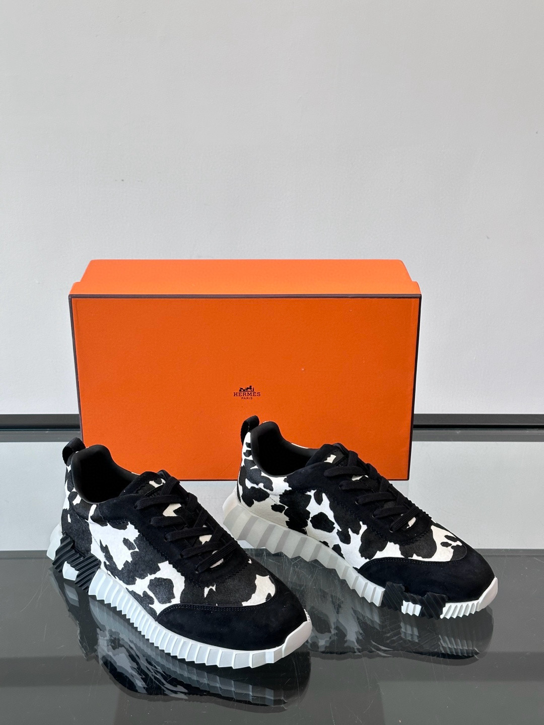 에르메스 Hermes Olima 스니커즈