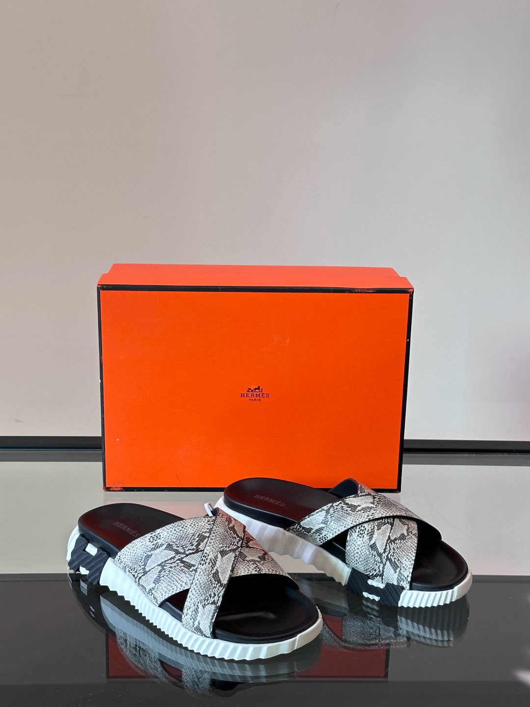 에르메스 Hermes 슬리퍼