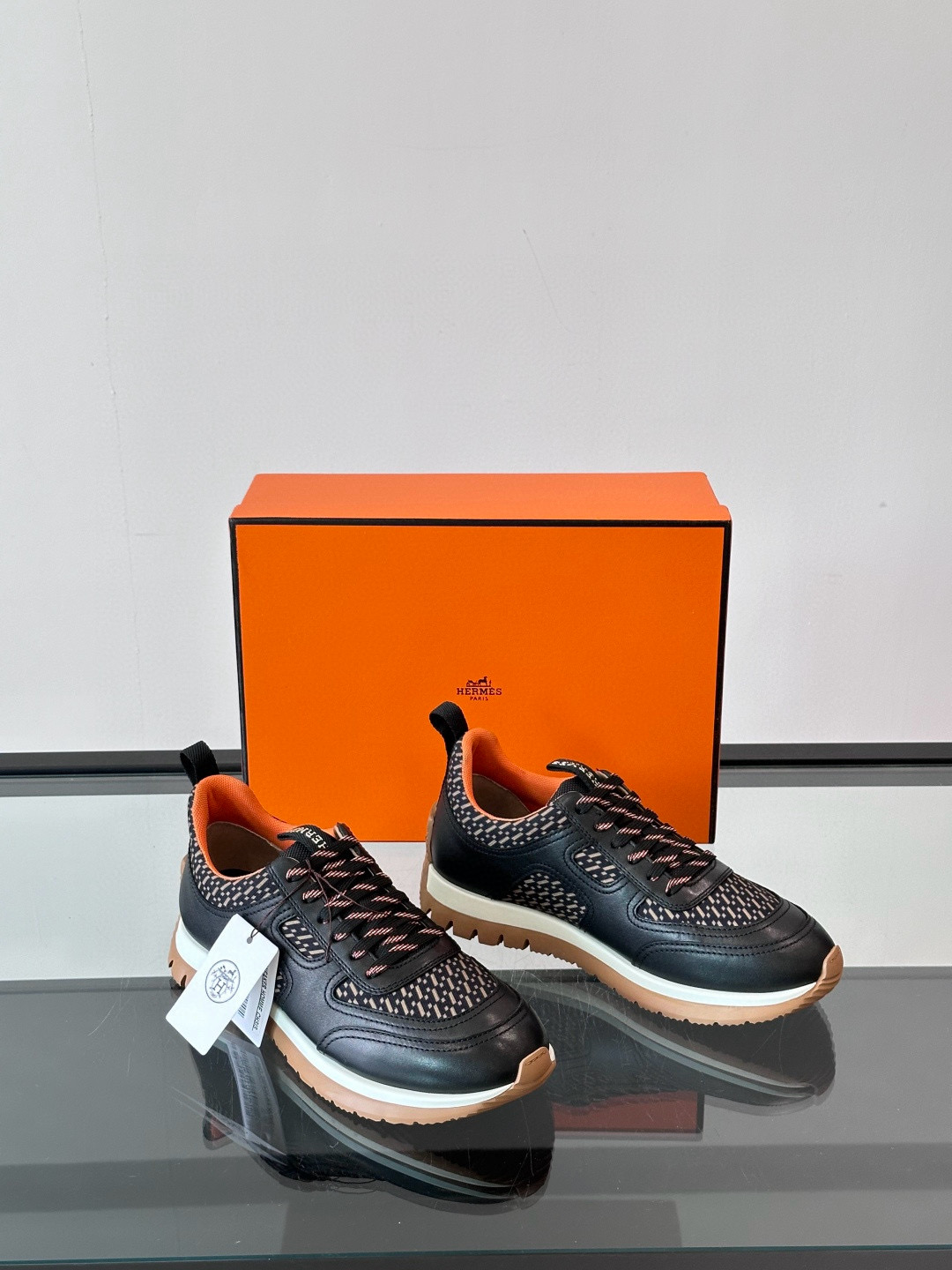 에르메스 Hermes 스니커즈