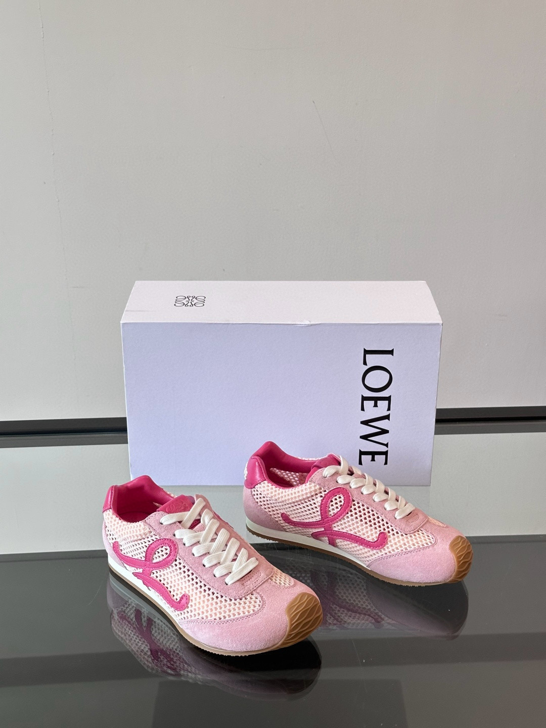 로에베 Loewe Ballet Runner 2.0스니커즈