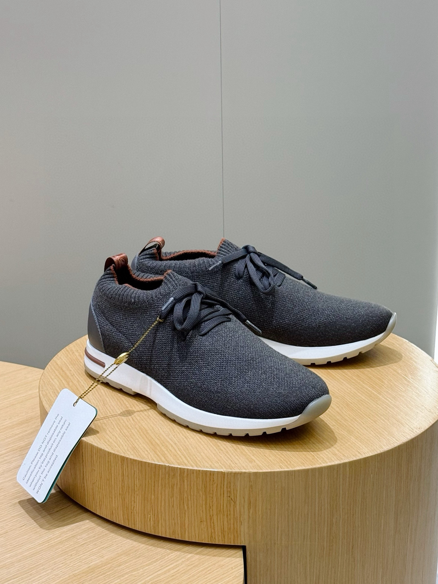 로로피아나 Loro Piana Flexy Walk 스니커즈