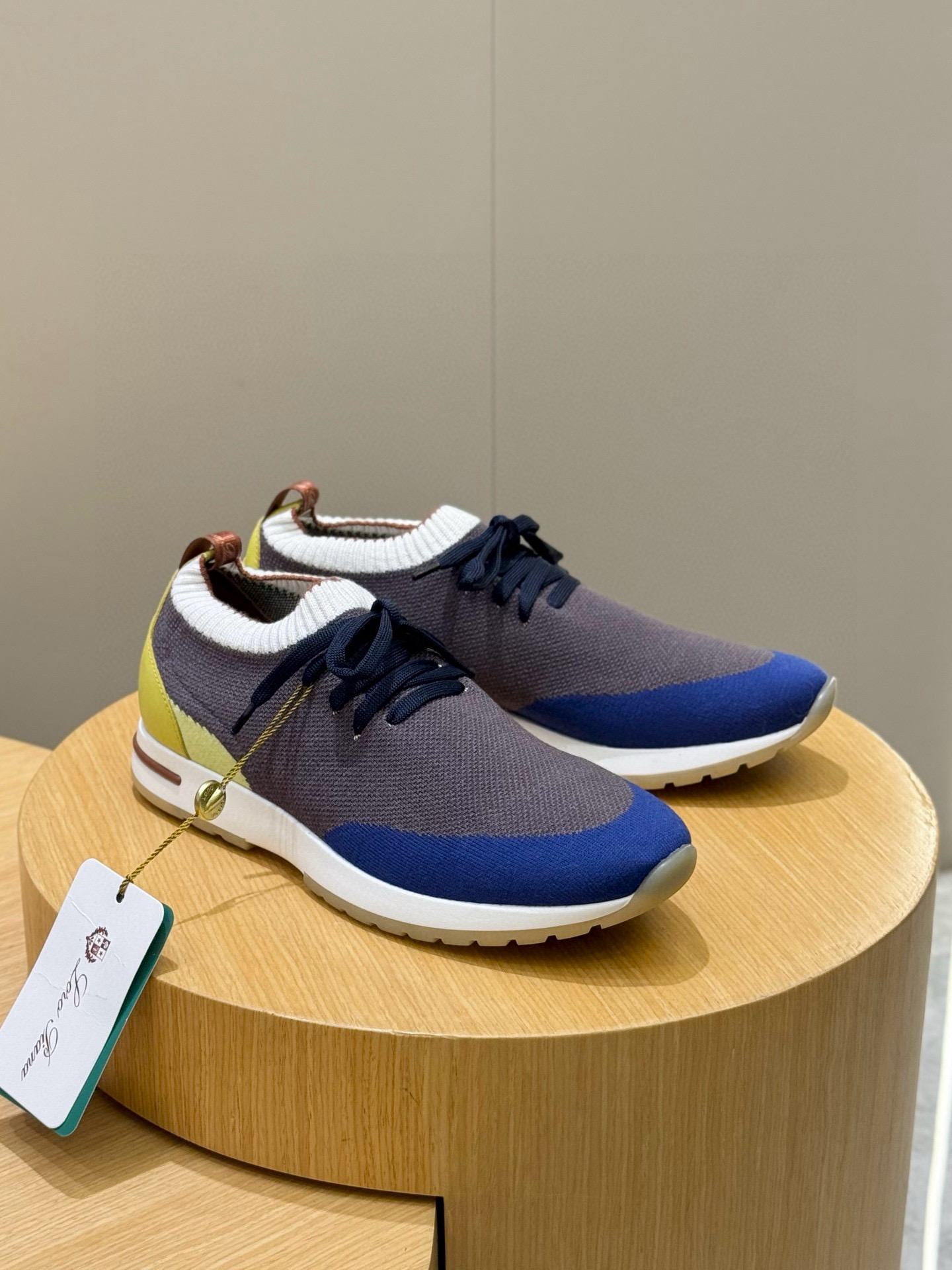 로로피아나 Loro Piana Flexy Walk 스니커즈