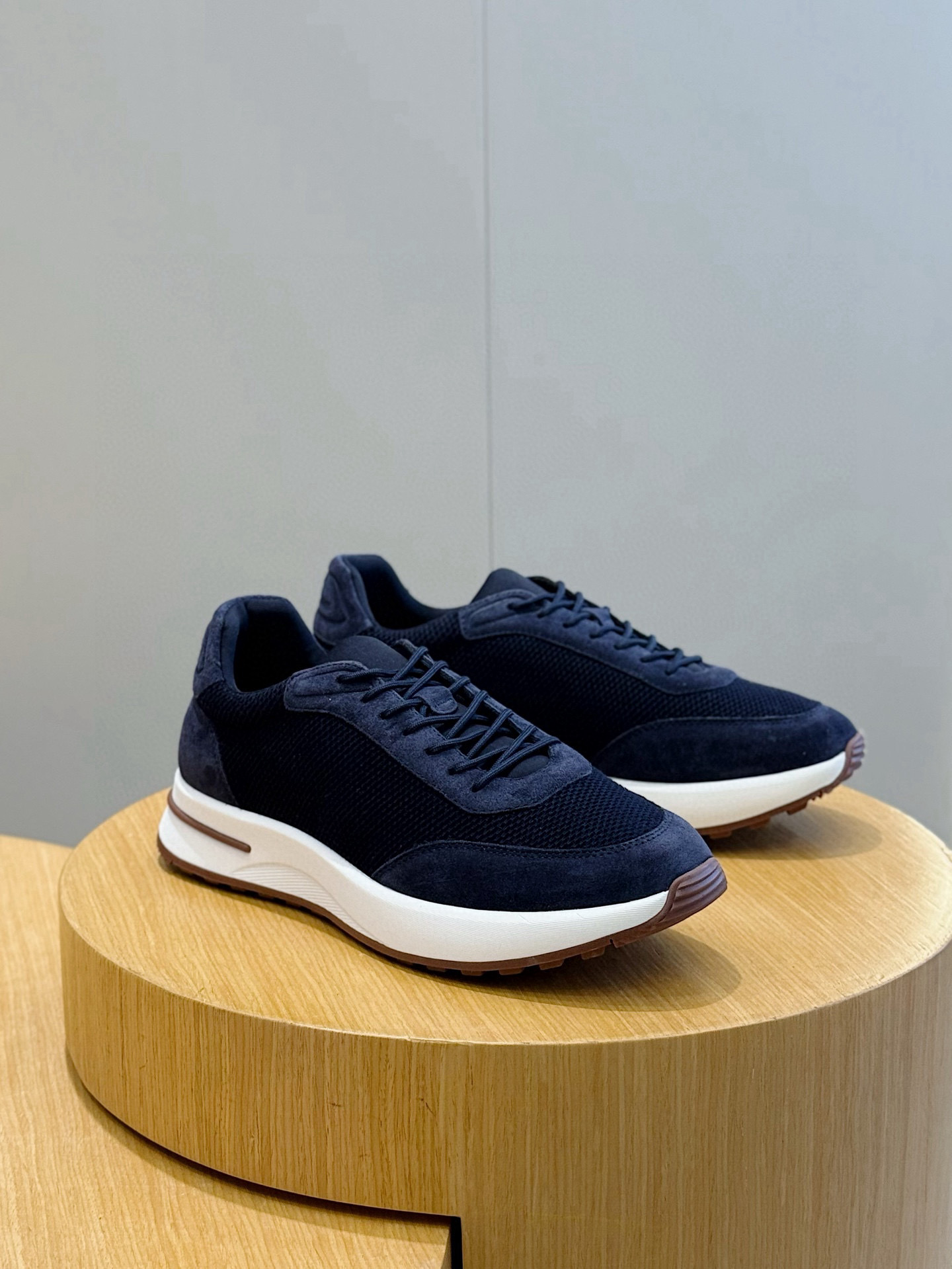 로로피아나 Loro Piana Week end Walk 스니커즈