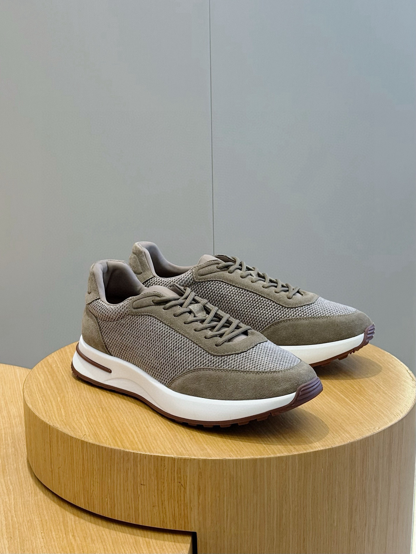 로로피아나 Loro Piana Week end Walk 스니커즈