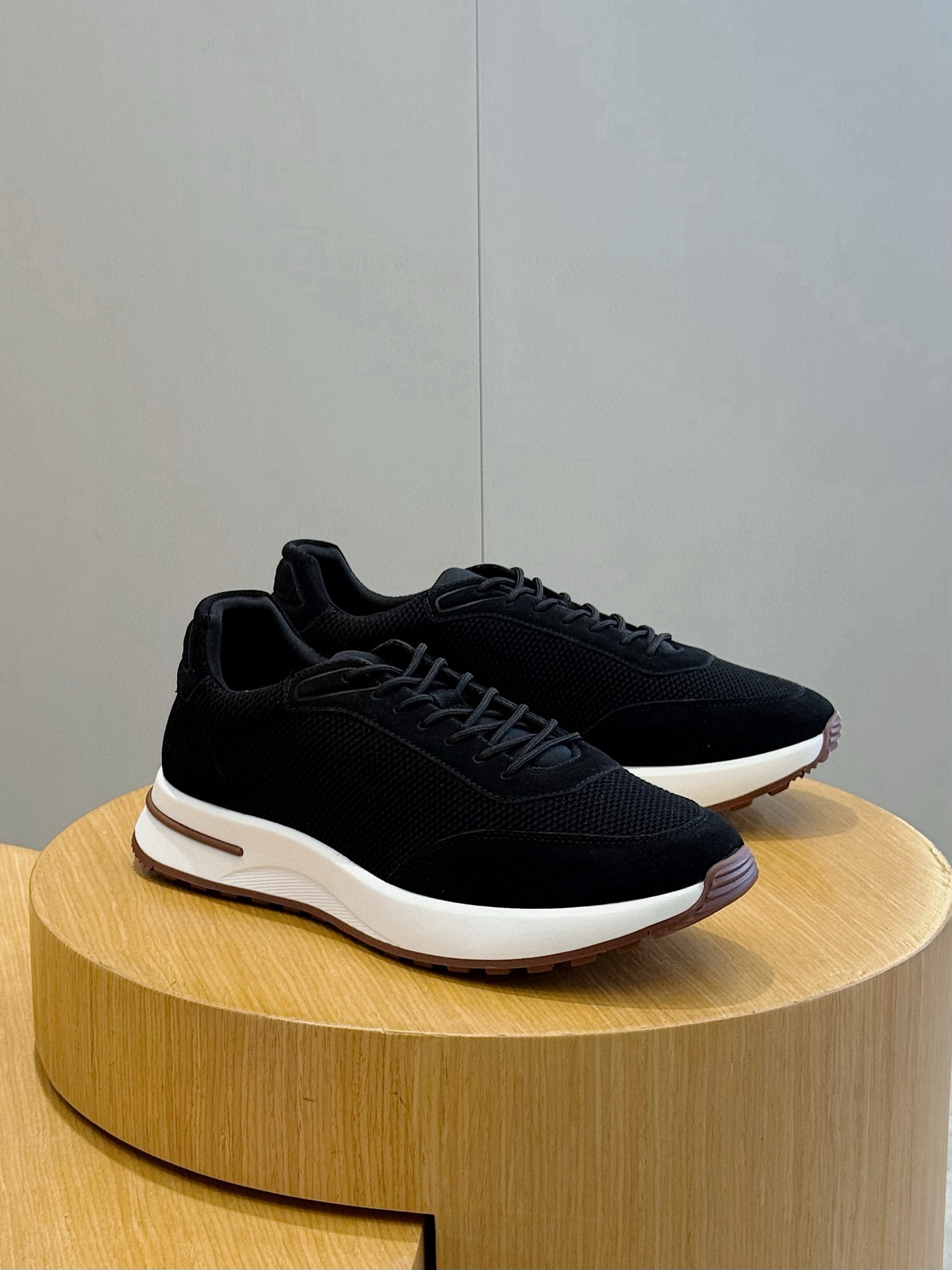 로로피아나 Loro Piana Week end Walk 스니커즈