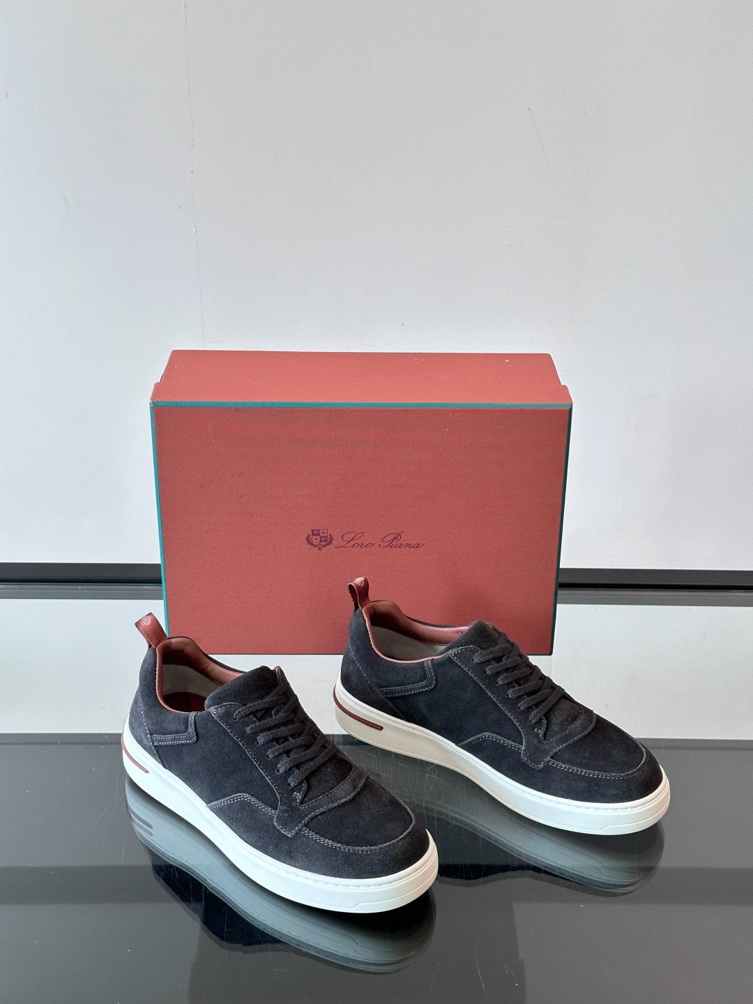 로로피아나 Loro Piana Newport Walk 스니커즈