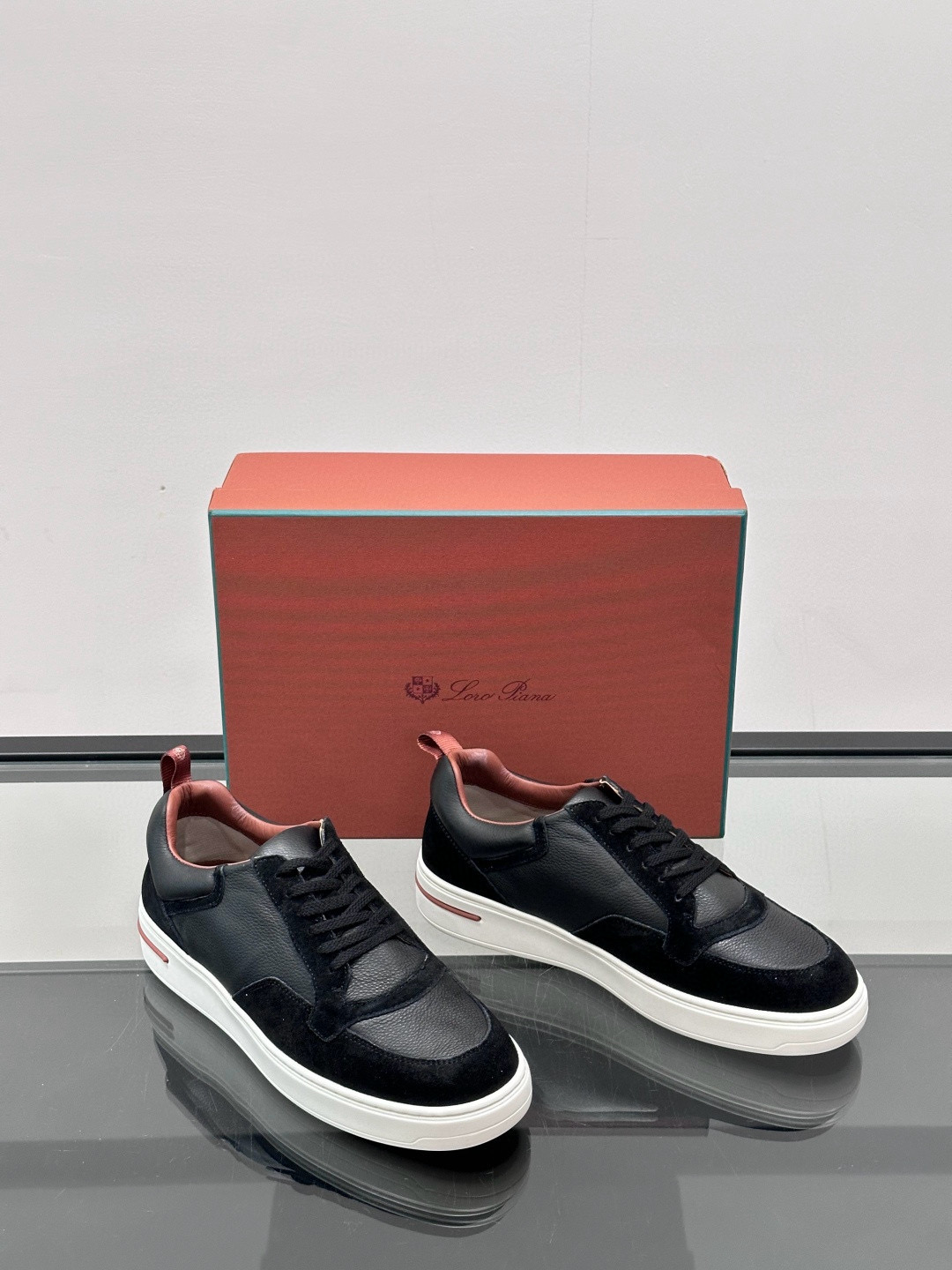 로로피아나 Loro Piana Week end Walk 스니커즈