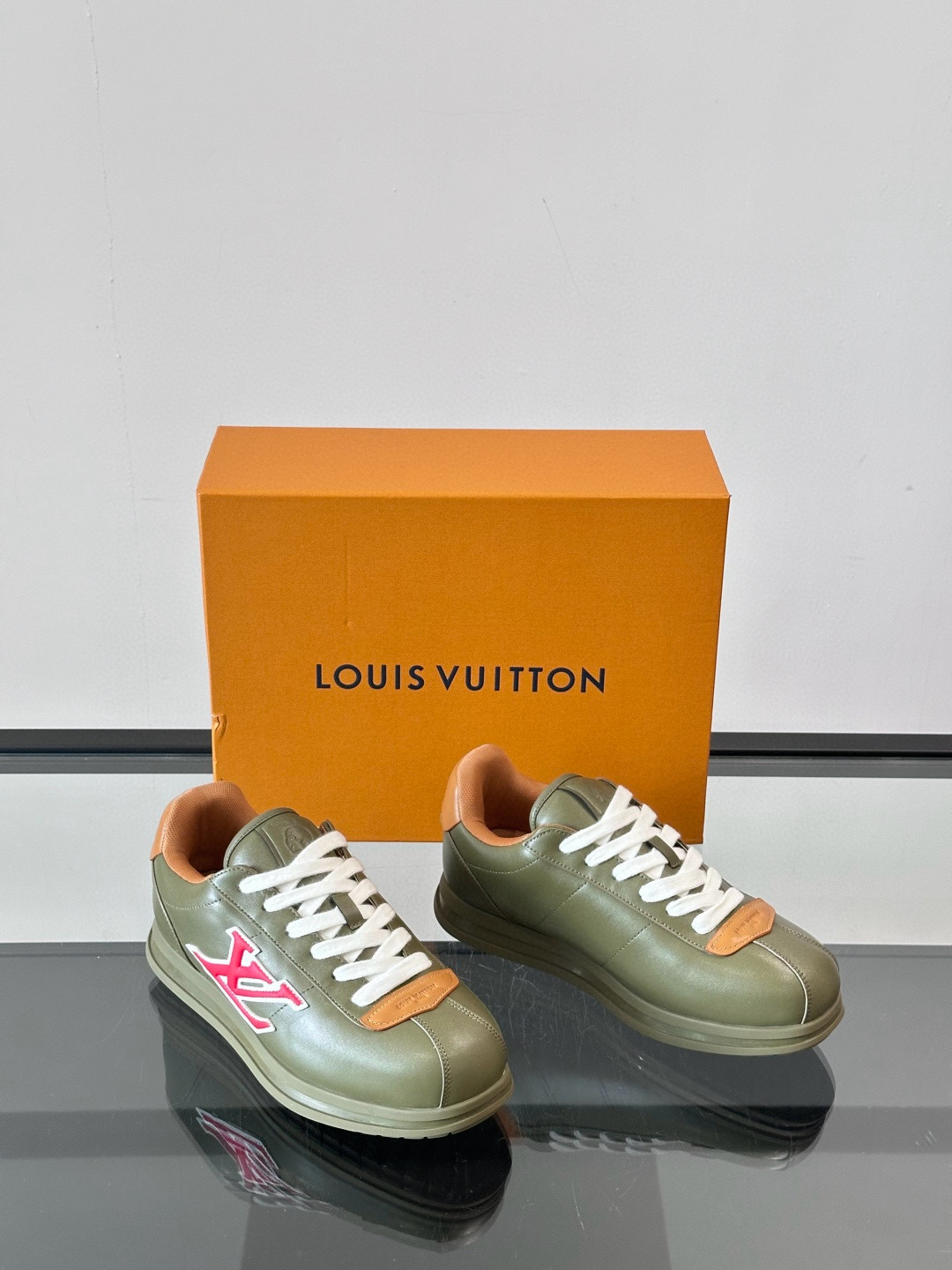 루이비통 Louis Vuitton Buttersoft 스니커즈