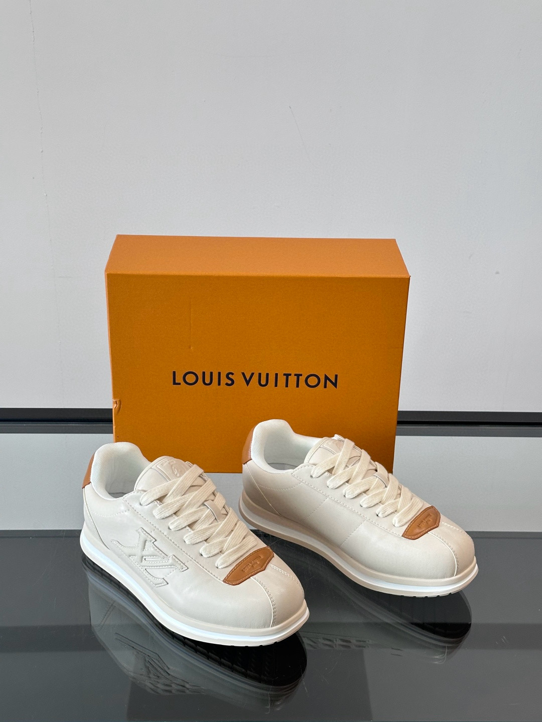 루이비통 Louis Vuitton Buttersoft 스니커즈