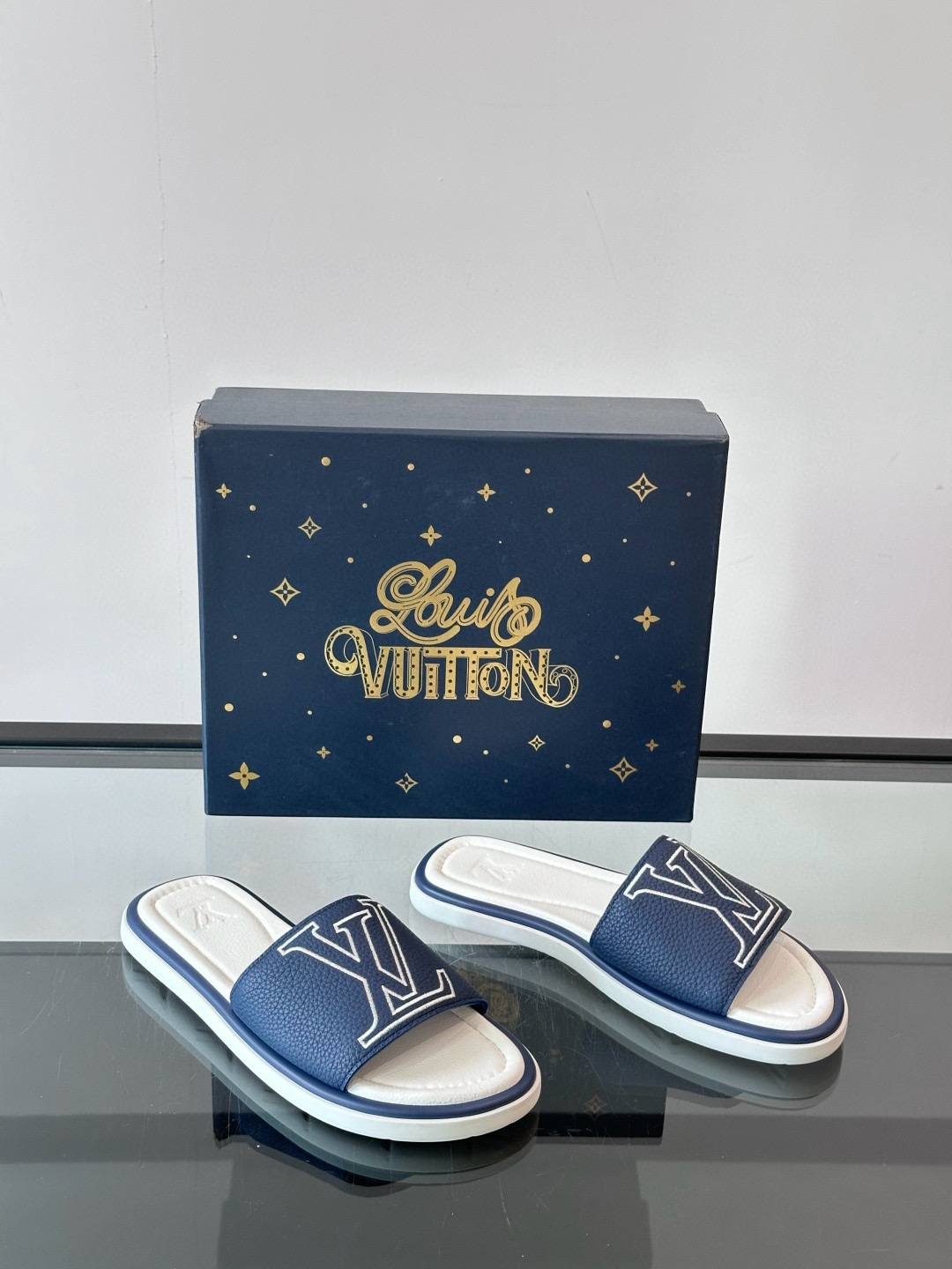 루이비통 Louis Vuitton New arrival 슬리퍼