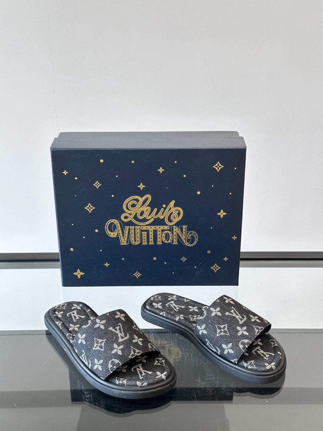 루이비통 Louis Vuitton New arrival 슬리퍼