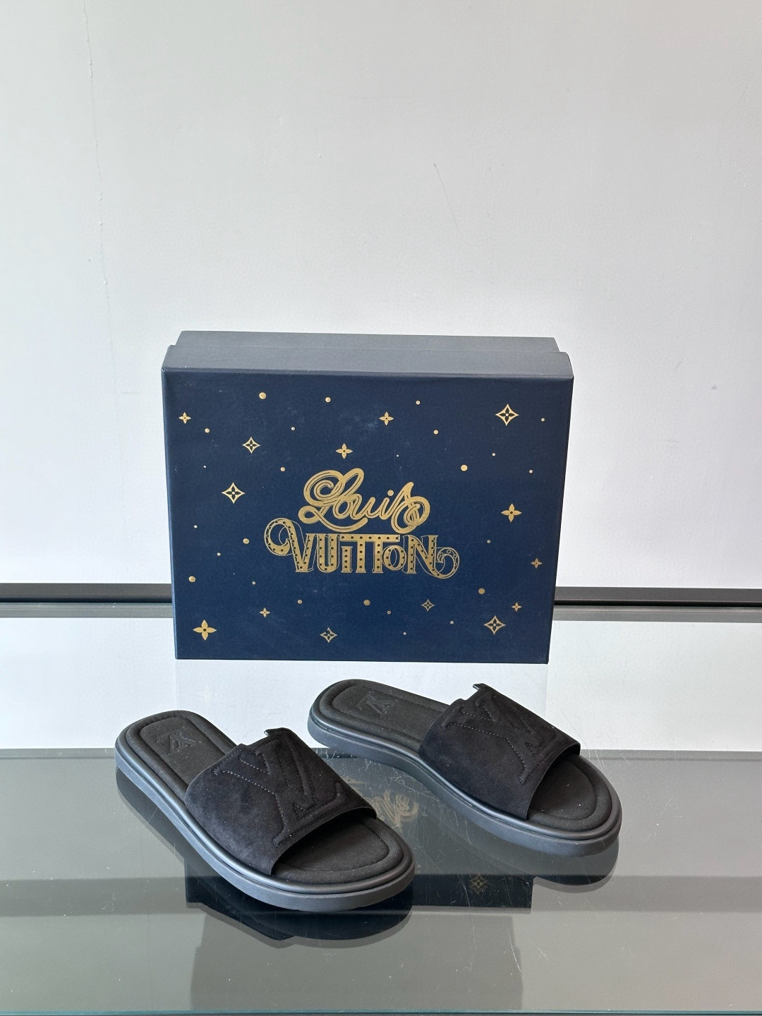 루이비통 Louis Vuitton New arrival 슬리퍼